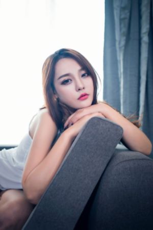 性感模特韩国迅雷